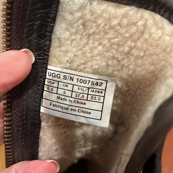 Ugg boots - Picture 8 of 8